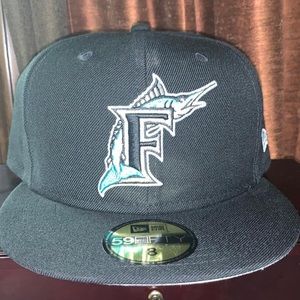 New Era Florida Marlins 59Fifty Fitted Hat SIZE 8